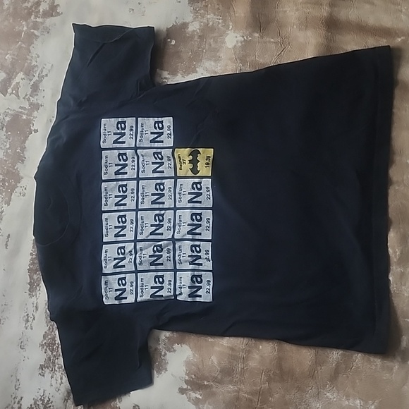 Easy To Read Chemistry Batman T-shirt. Size: S - Picture 1 of 4